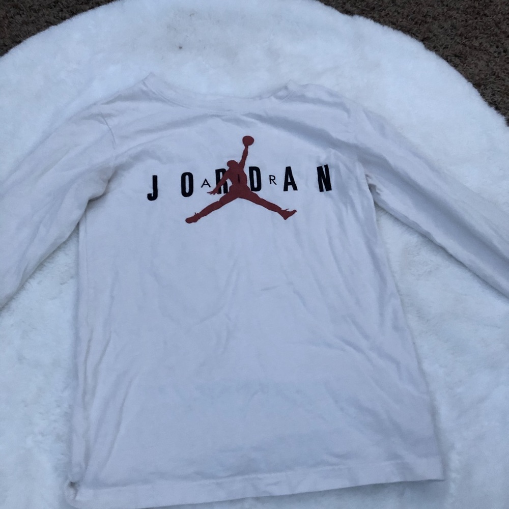 a long sleeve air jordan
